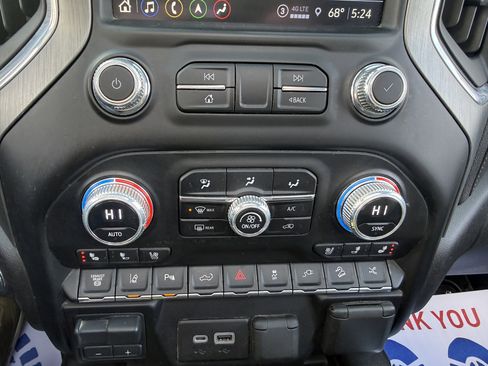 Used 2023 GMC Sierra 2500 Denali w/ Denali Black Diamond Edition image 22