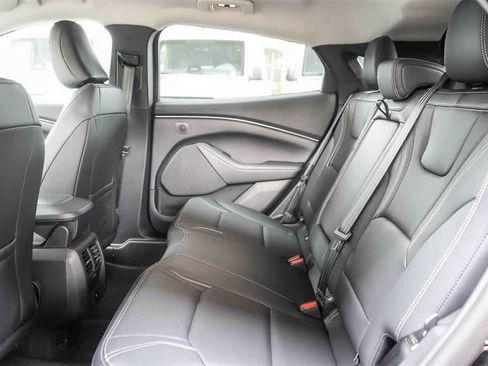 Used 2025 Ford Mustang Mach-E Premium image 18