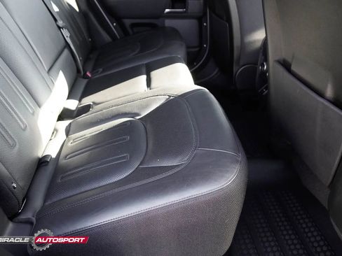 Used 2020 Land Rover Defender 110 X image 35