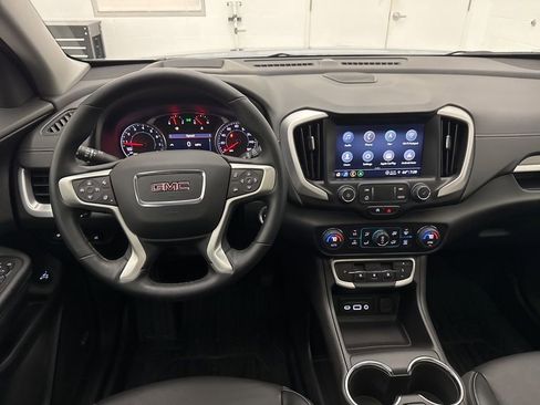 Used 2024 GMC Terrain SLT w/ Infotainment Package II AWD/4WD image 16