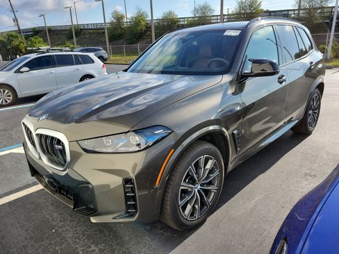 Used 2026 BMW X5 M60i AWD/4WD image 1