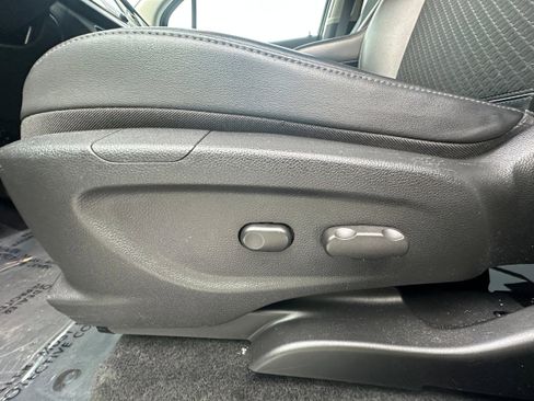 Used 2022 Buick Encore Preferred w/ Safety Package image 27