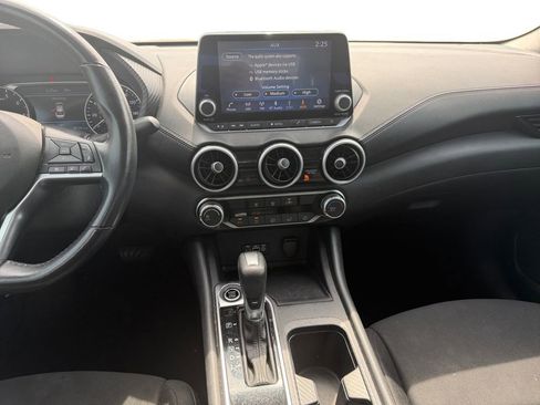 Used 2022 Nissan Sentra SV image 11