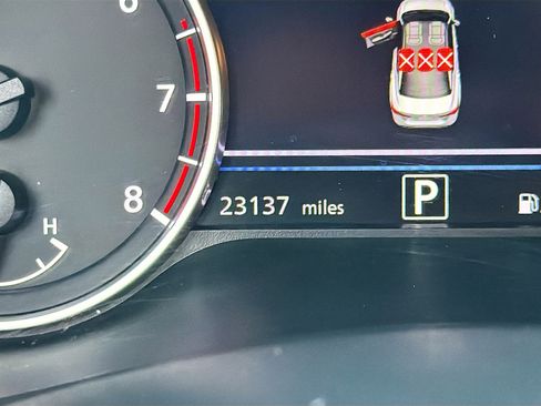 Used 2025 Nissan Sentra SV image 19