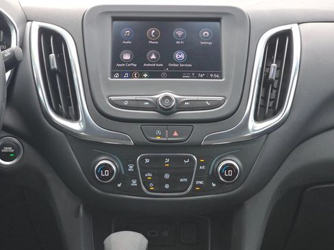 Certified 2024 Chevrolet Equinox LT FWD image 17