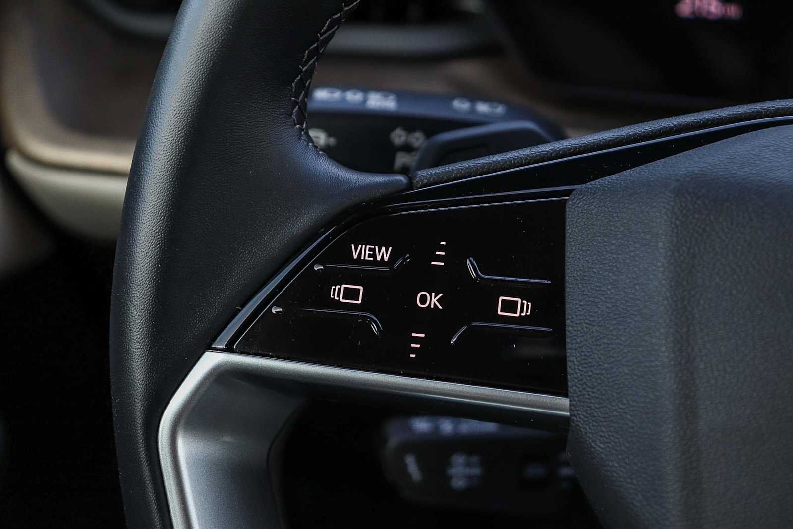Used 2025 Audi Q5 Premium w/ Convenience Package AWD/4WD image 18
