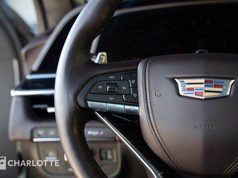 Used 2023 Cadillac Escalade V w/ LPO, ONYX Package image 21