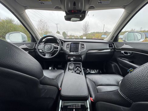 Used 2018 Volvo XC90 T5 Momentum w/ Convenience Package image 24