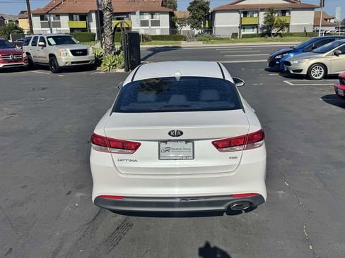 Used 2016 Kia Optima LX FWD image 4
