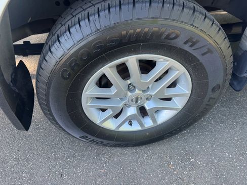 Used 2016 Nissan Frontier SV RWD image 12