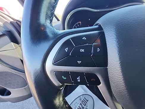 Certified 2022 Jeep Grand Cherokee Laredo X image 14