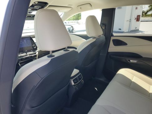 Used 2024 Lexus RX 350 FWD w/ Technology Package image 12