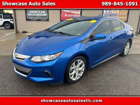 Used 2018 Chevrolet Volt LT w/ Comfort Package FWD image 1