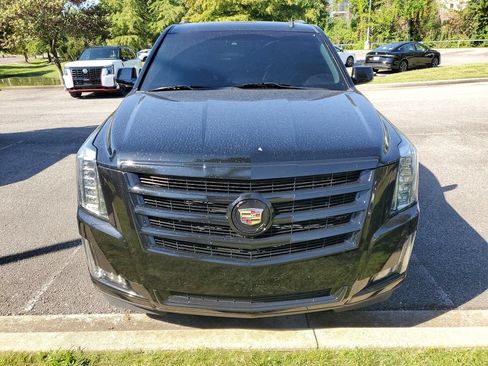 Used 2015 Cadillac Escalade ESV Luxury RWD image 4