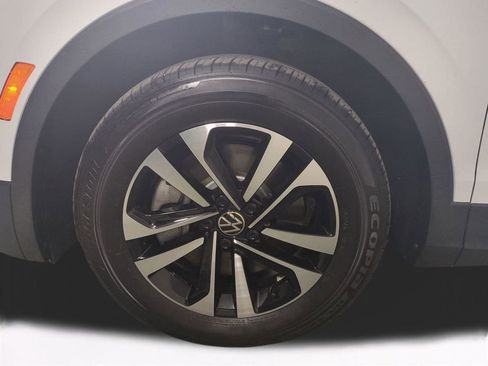Used 2024 Volkswagen Tiguan S FWD image 11