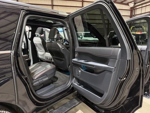 Used 2022 Ford Expedition Max Limited AWD/4WD image 21