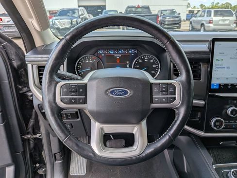 Used 2024 Ford Expedition XLT AWD/4WD image 13