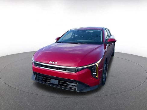 Used 2025 Kia K4 LXS image 7