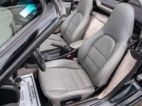 Used 2001 Porsche Boxster image 10