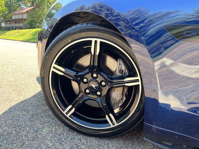 Used 2019 Ford Mustang GT Premium w/ Equipment Group 401A RWD image 44