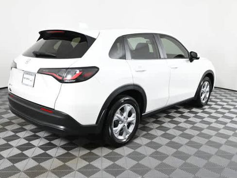 Used 2024 Honda HR-V LX image 6