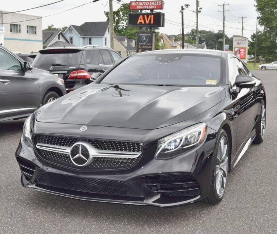 Used 2019 Mercedes-Benz S 560 4MATIC Coupe image 2