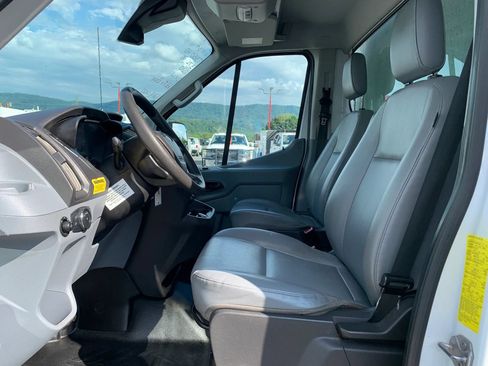 Used 2019 Ford Transit 350 156 DRW RWD image 9