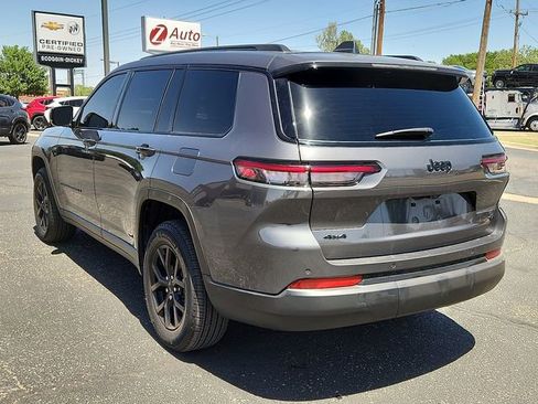 Used 2025 Jeep Grand Cherokee L Altitude AWD/4WD image 3