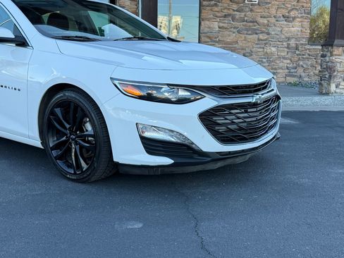 Used 2024 Chevrolet Malibu LT w/ Sport Edition FWD image 3