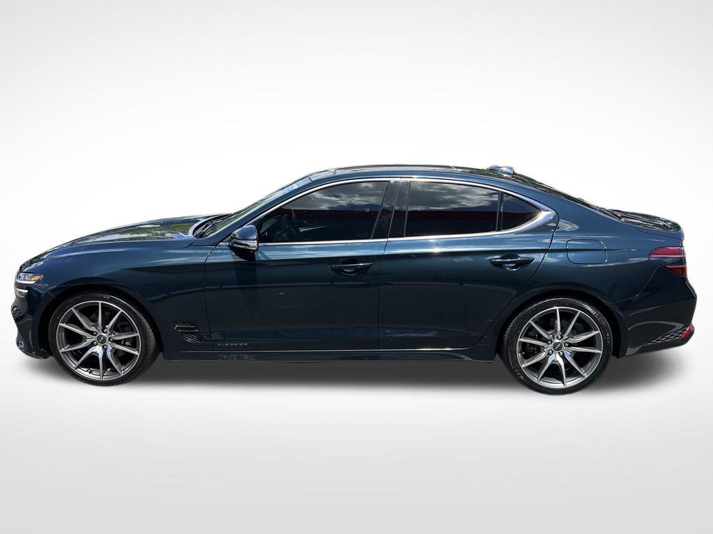 Used 2022 Genesis G70 2.0T w/ Prestige Package RWD image 5
