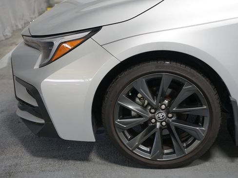 Used 2024 Toyota Corolla SE FWD image 5