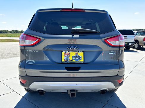 Used 2016 Ford Escape SE w/ Equipment Group 201A image 5