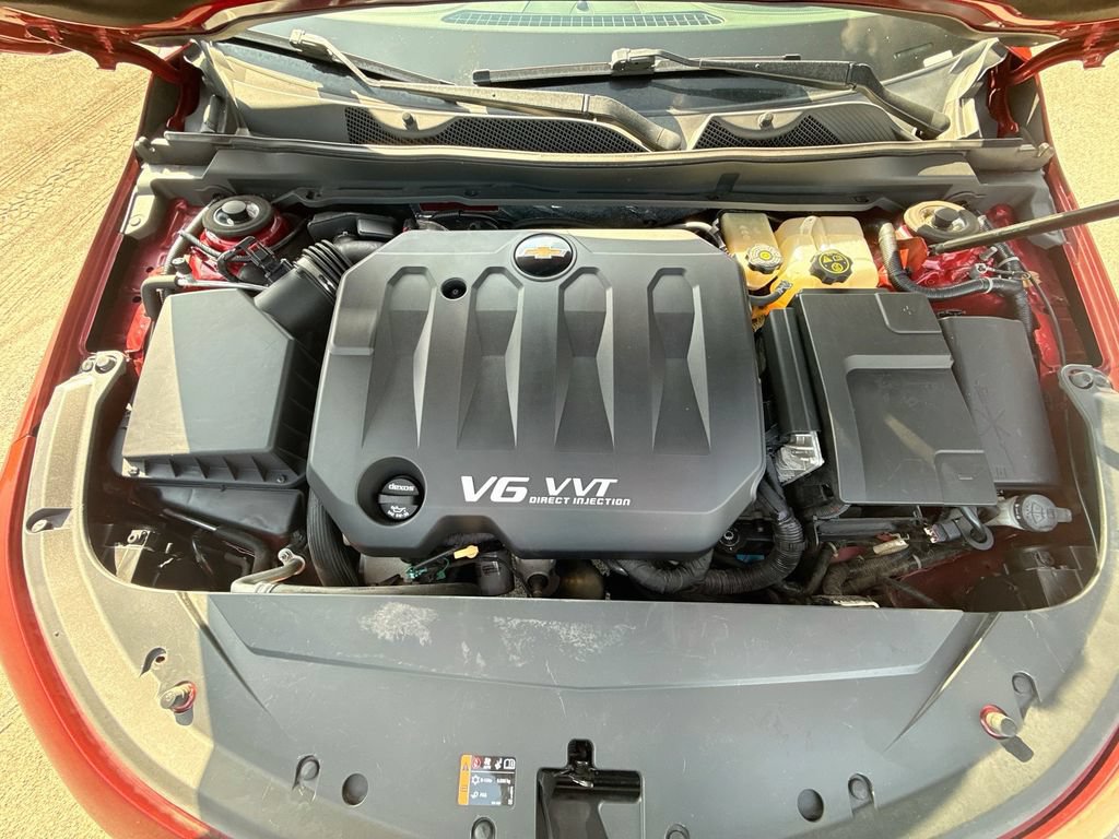 Used 2014 Chevrolet Impala LT w/ Convenience Package FWD image 32