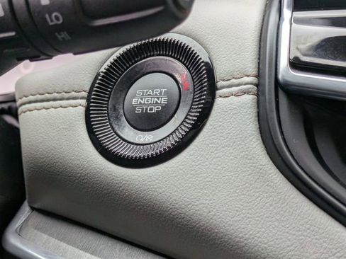 Used 2023 Jeep Compass Limited AWD/4WD image 21