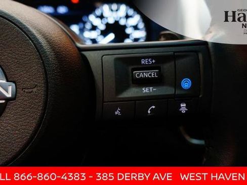 Certified 2024 Nissan Rogue SV w/ SV Premium Package AWD/4WD image 23