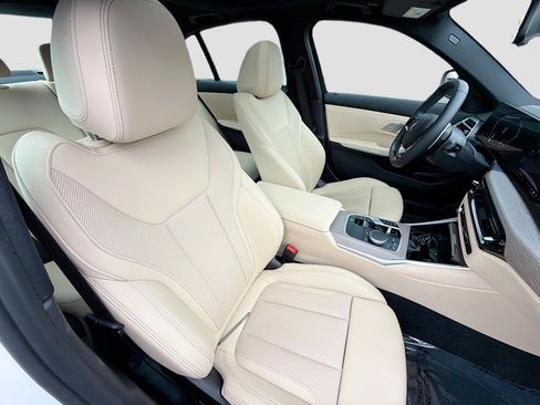 Used 2025 BMW 330i 330i w/ Convenience Package image 15