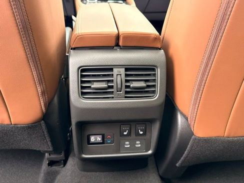 New 2026 Nissan Rogue Platinum w/ Platinum Premium Package AWD/4WD image 20