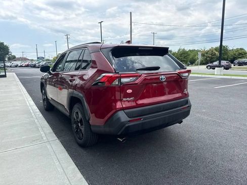 Used 2024 Toyota RAV4 LE AWD/4WD image 6
