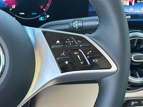 New 2026 Mercedes-Benz GLB 250 image 28