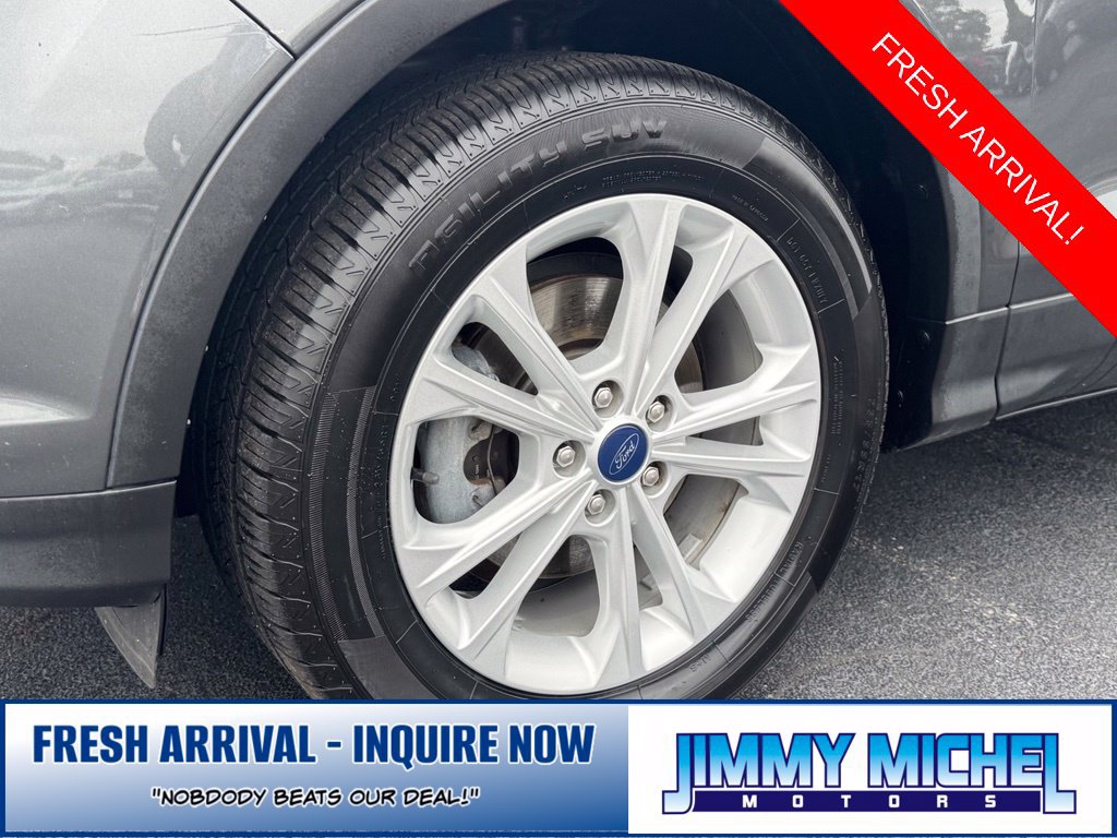 Used 2017 Ford Escape SE w/ SE Cold Weather Package FWD image 30