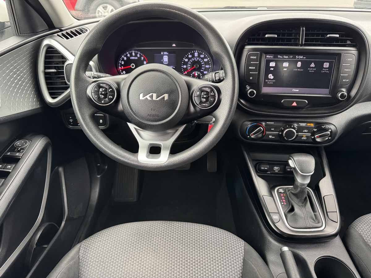 Used 2022 Kia Soul LX w/ Technology Package FWD image 21