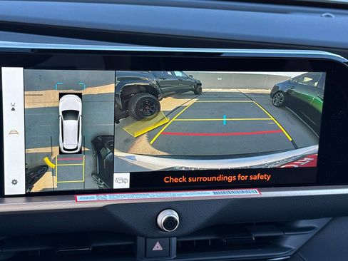 New 2026 Toyota Crown Signia image 17