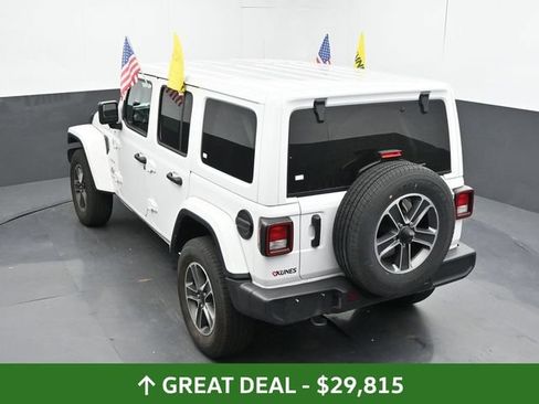 Used 2023 Jeep Wrangler Unlimited Sahara AWD/4WD image 43