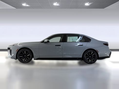 New 2026 BMW i7 eDrive50 w/ M Sport Package image 2