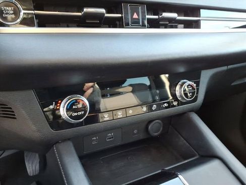 Used 2022 Mitsubishi Outlander SE image 20