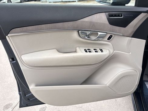 Certified 2024 Volvo XC90 B6 Plus w/ Protection Package Premier image 21