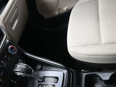 Used 2018 Ford EcoSport S FWD image 9