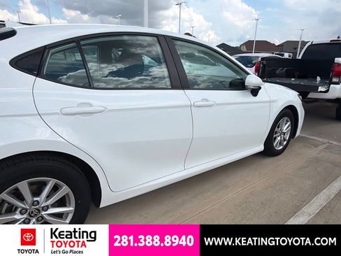 Used 2025 Toyota Camry LE FWD image 2