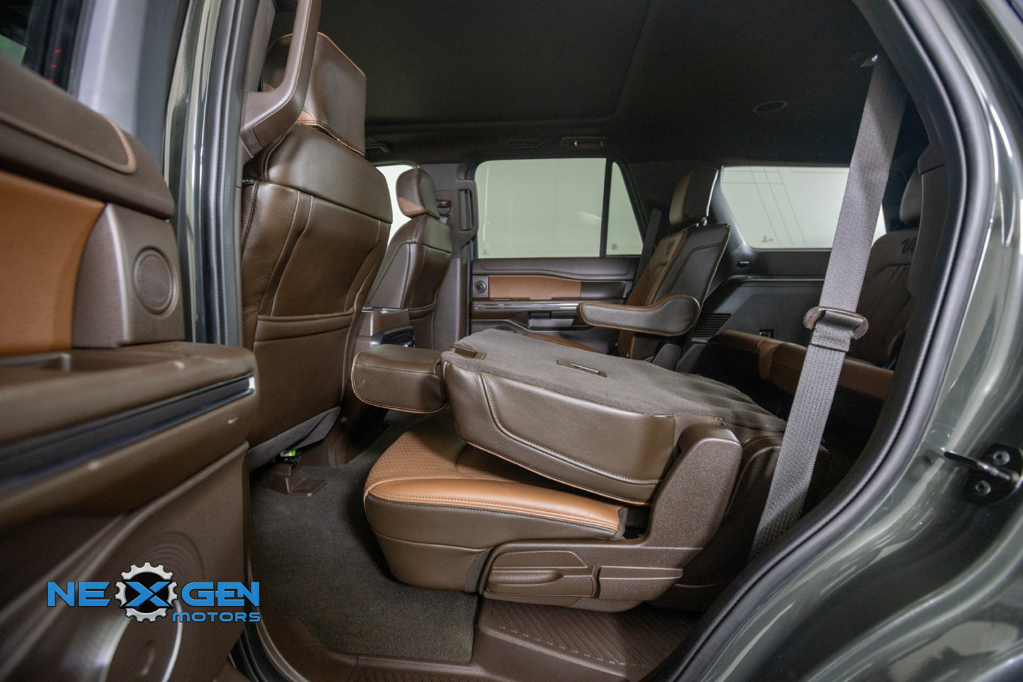 Used 2023 Ford Expedition King Ranch AWD/4WD image 31