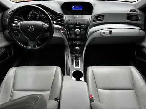 Used 2017 Acura ILX FWD image 11